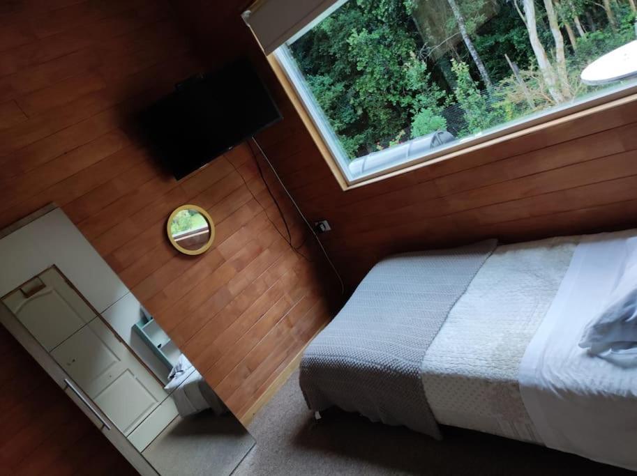 Acogedora Cabana En El Bosque, Acceso Vehiculos 4X4 Cochamo Exterior photo